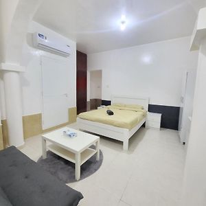 Corniche Villa Full Studio Apartment